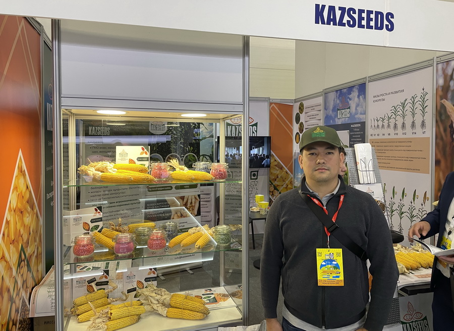 Устойчивые к стрессам семена представили на выставке KazAgro